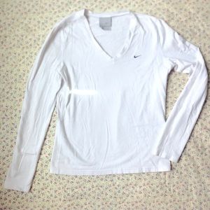 Nike Atheltic Longsleeve Top!